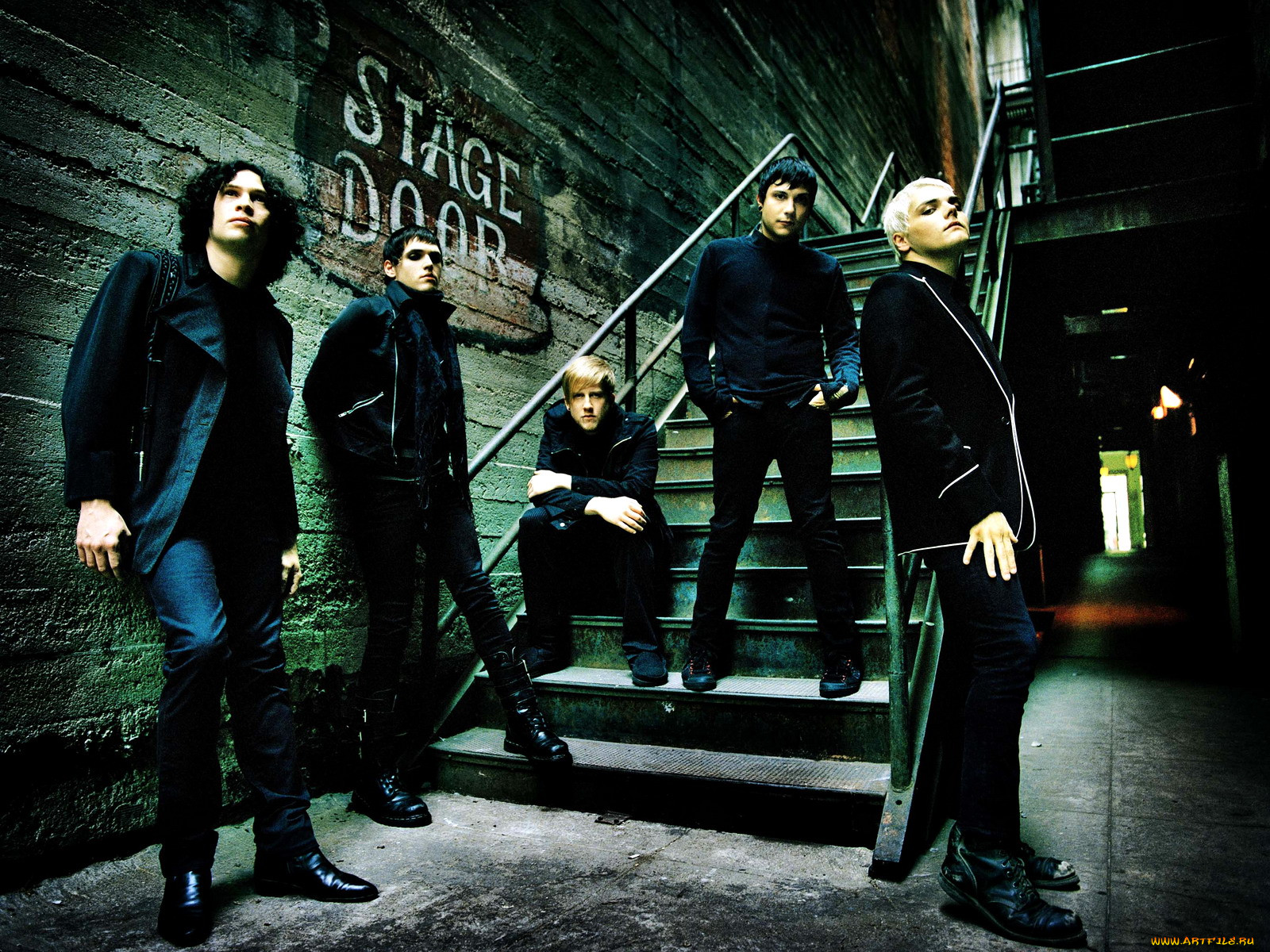 Mine chemistry. My Chemical Romance. MCR группа. Плакат группы my Chemical Romance. My Chemical Romance состав.